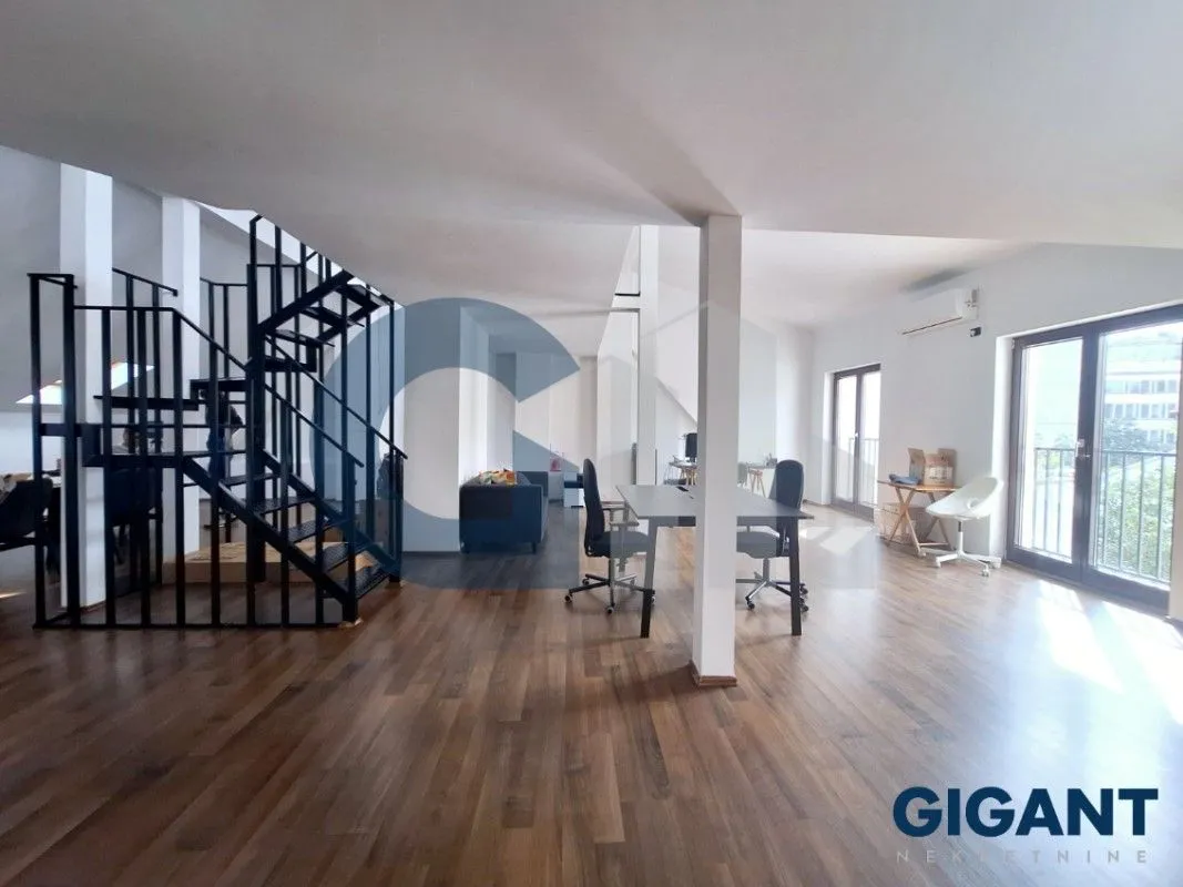 Prodaja, četvorosoban stan, 167m², Vračar Hram, Vračar Sve Podlokacije