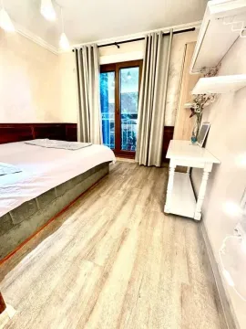 Izdavanje, trosoban stan, 85m², Babin Do, Budva - image 5
