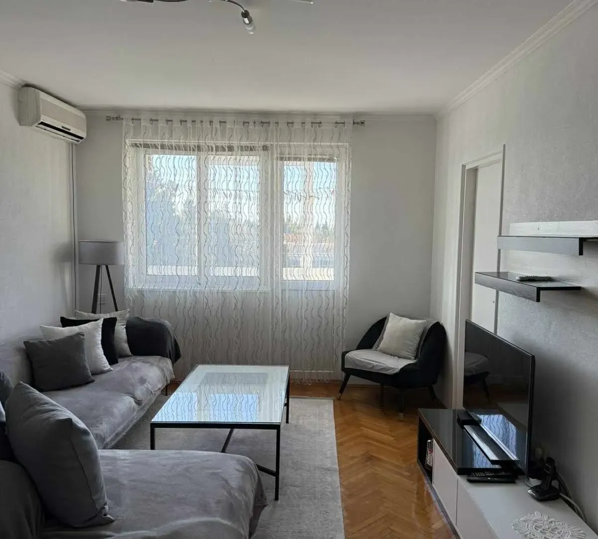 Rent, three bedroom apartment, 70m², Centar, Bar