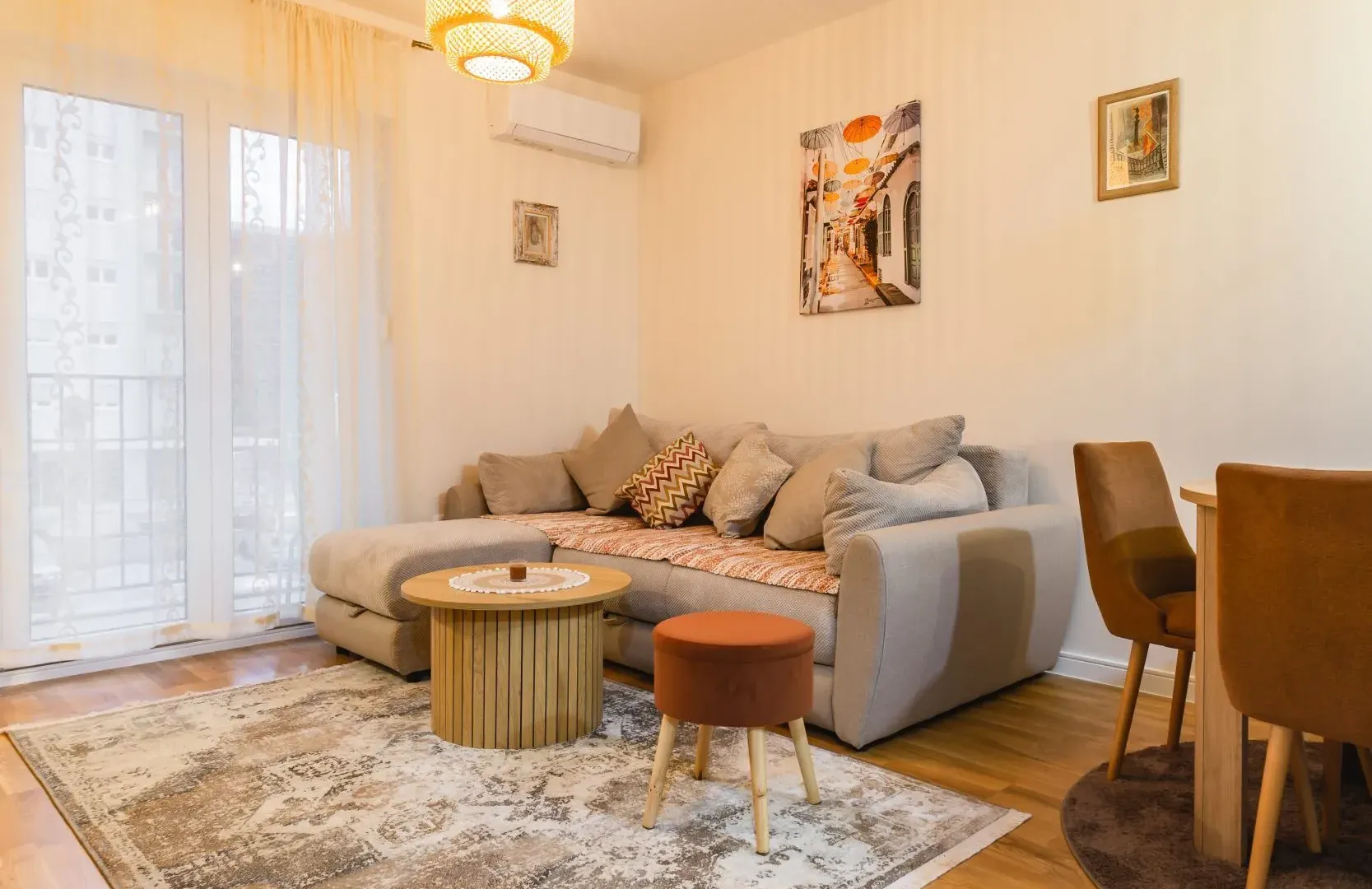Izdavanje, jednosoban stan, 48m², Pobrežje, Podgorica