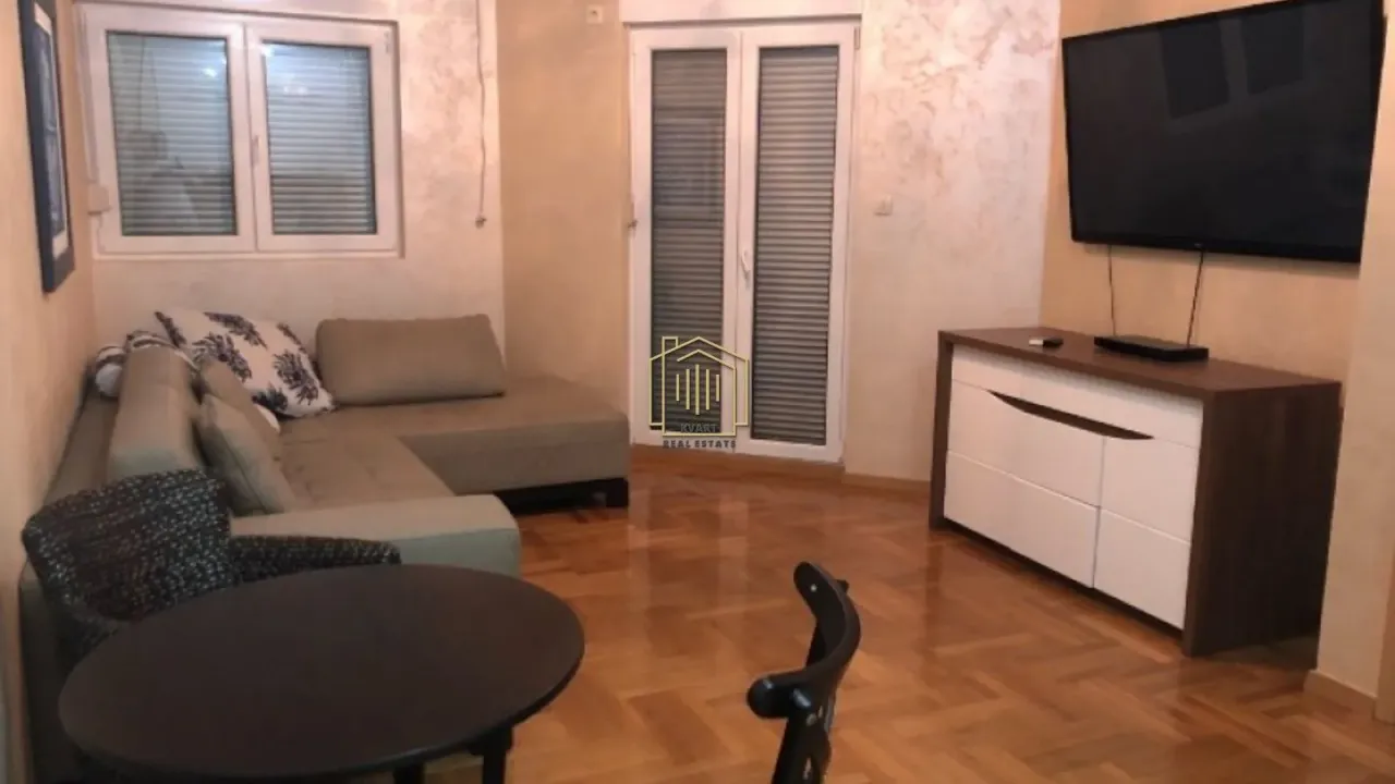 Izdavanje, jednosoban stan, 45m², Pobrežje, Podgorica