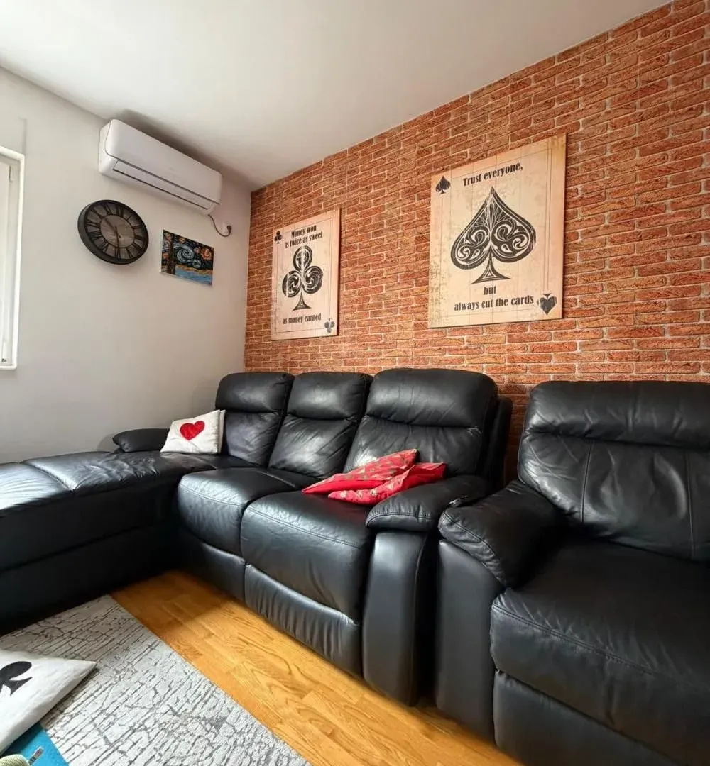 Izdavanje, dvosoban stan, 40m², Vračar Hram, Vračar Sve Podlokacije