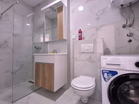 Izdavanje, stan, 76m², Krivi Most, Podgorica - image 19