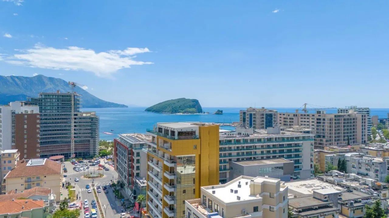 Prodaja, dvosoban stan, 94m², Budva, Crna Gora