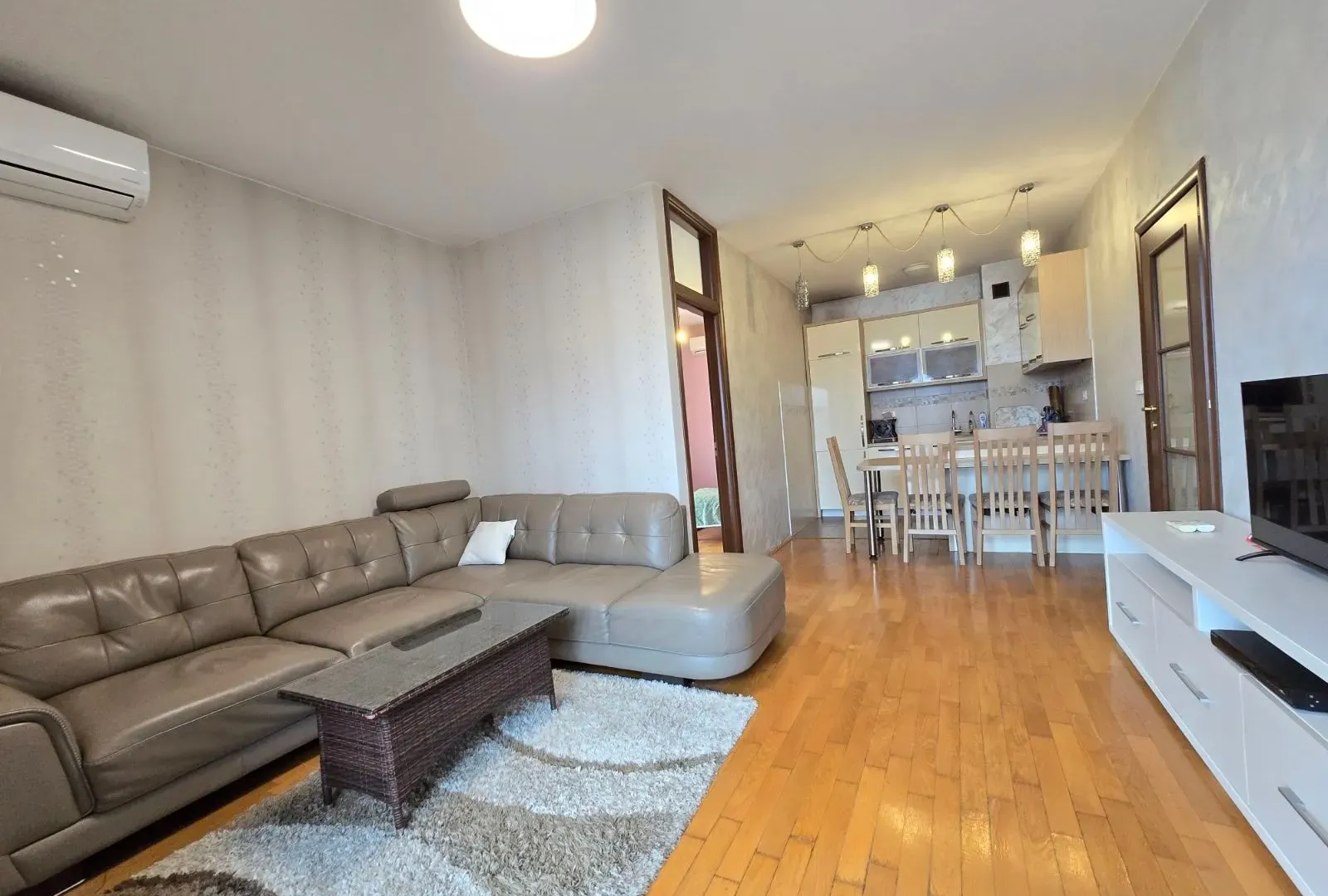 Rent, two bedroom apartment, 60m², Stari Aerodrom, Podgorica