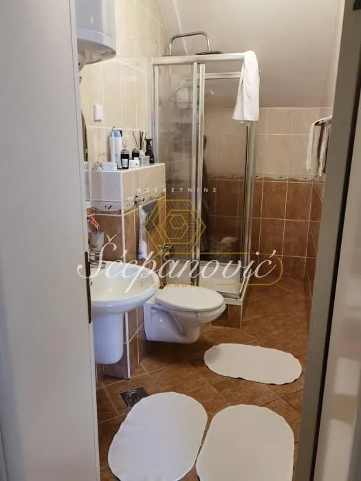 Prodaja, trosoban stan, 80m², Bulevar Oslobodjenja, Novi Sad Sve Podlokacije