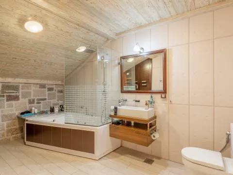 Sale, house, 436m², Ljuta, Kotor - image 20