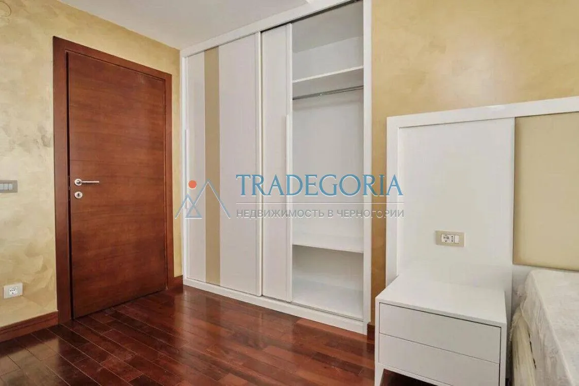 Prodaja, trosoban stan, 350m², Rafailovići, Budva