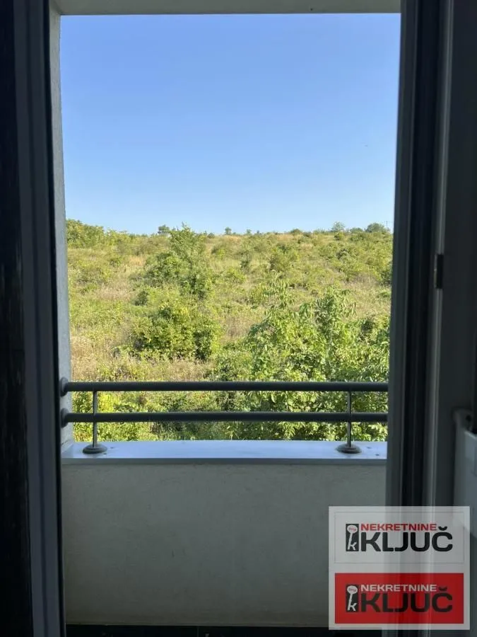 Prodaja, četvorosoban stan, 73m², Alibegovac, Petrovaradin
