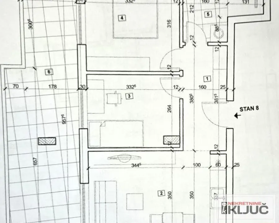 Prodaja, trosoban stan, 67m², Petrovaradin, Novi Sad