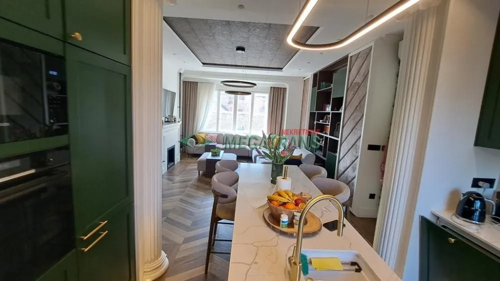 Izdavanje, trosoban stan, 80m², Centar, Novi Sad