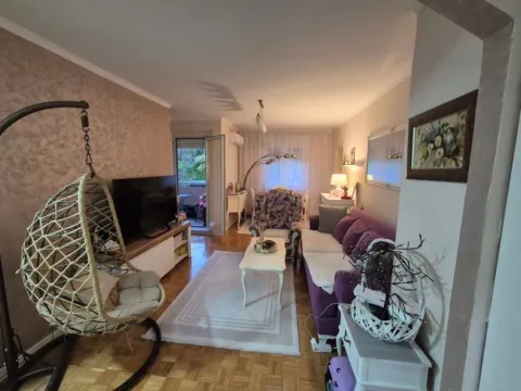 Sale, two bedroom apartment, 51m², Novi Beograd Blok 64, Novi Beograd Sve Podlokacije