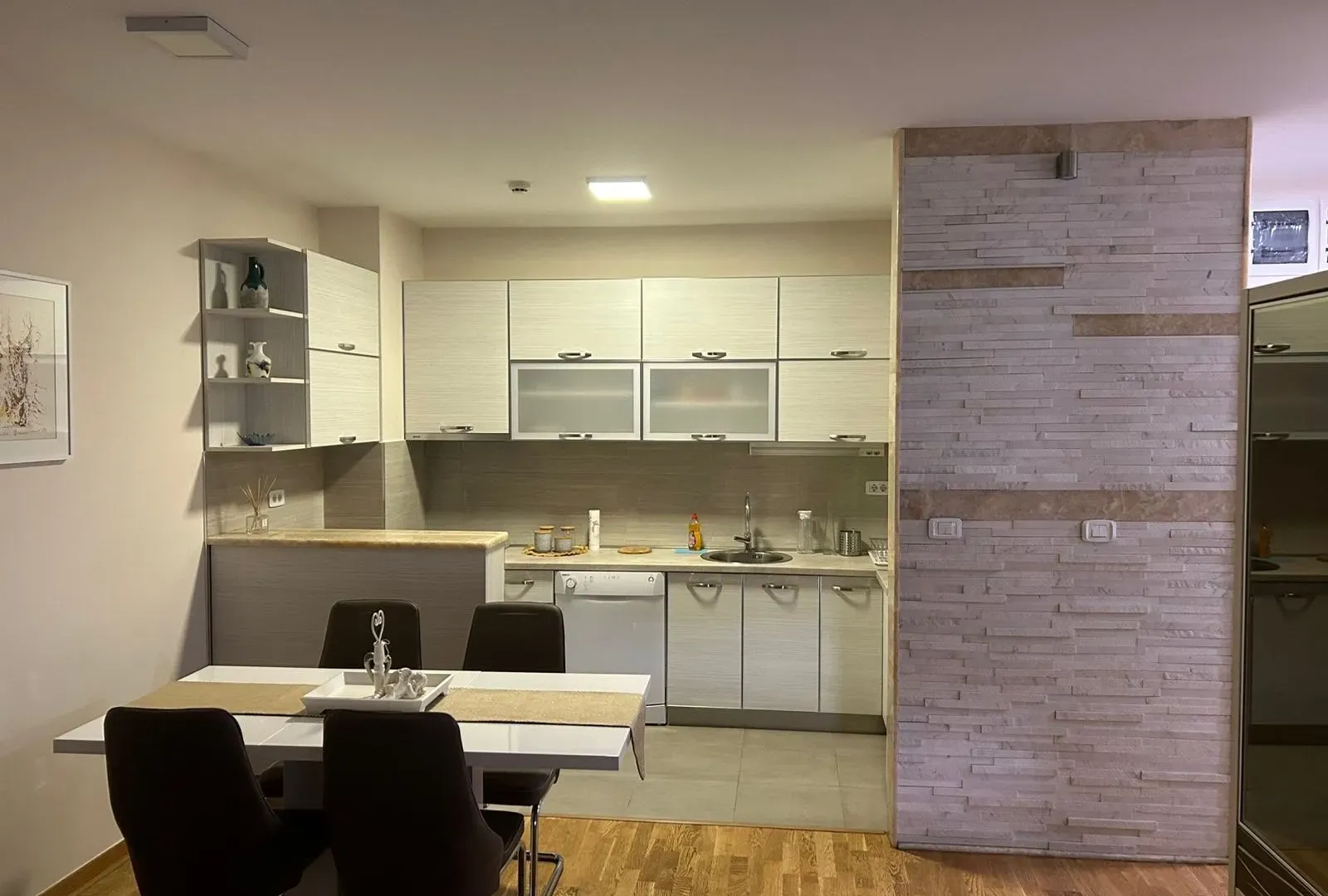 Rent, apartment, 65m², City Kvart, Podgorica