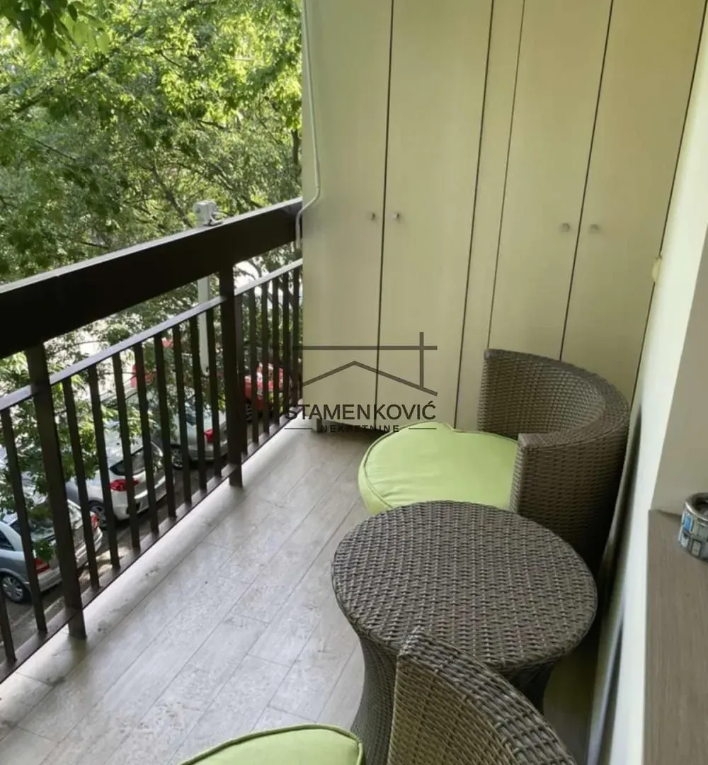 Izdavanje, četvorosoban stan, 80m², Liman 1, Novi Sad Sve Podlokacije