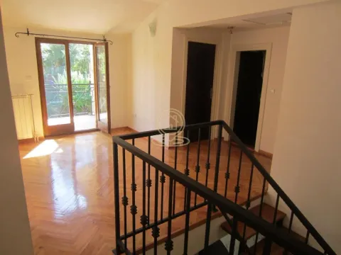 Rent, house, 310m², Savski Venac, Beograd - image 10