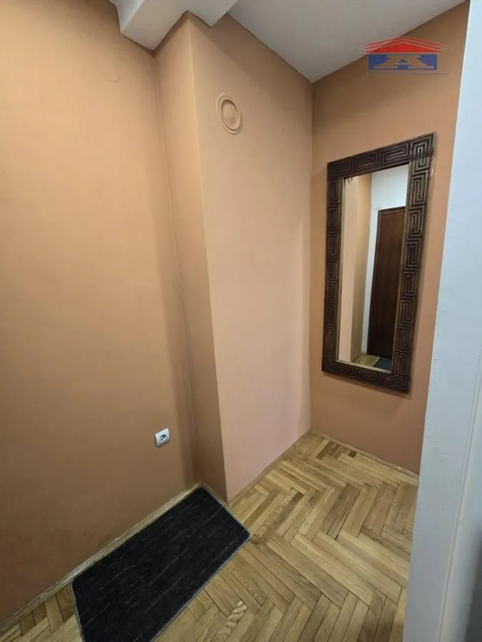 Izdavanje, dvosoban stan, 59m², Socijalno, Novi Sad Sve Podlokacije