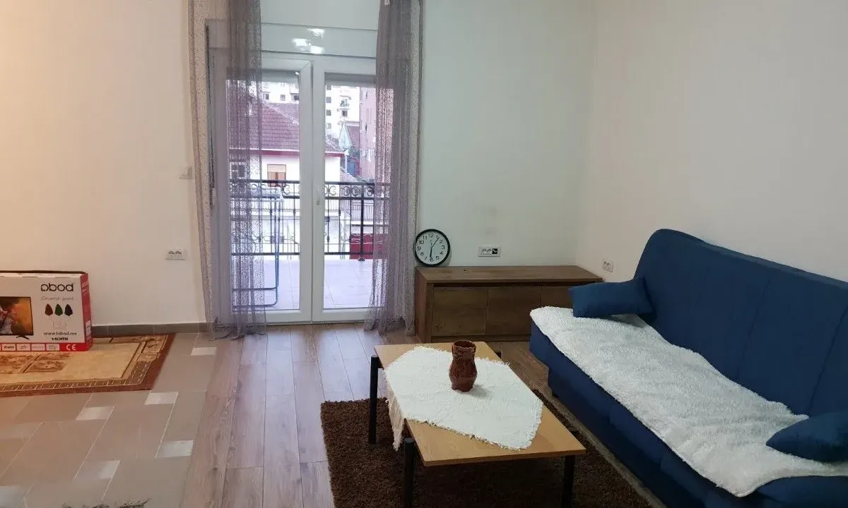 Rent, one bedroom apartment, 50m², Stari Aerodrom, Podgorica