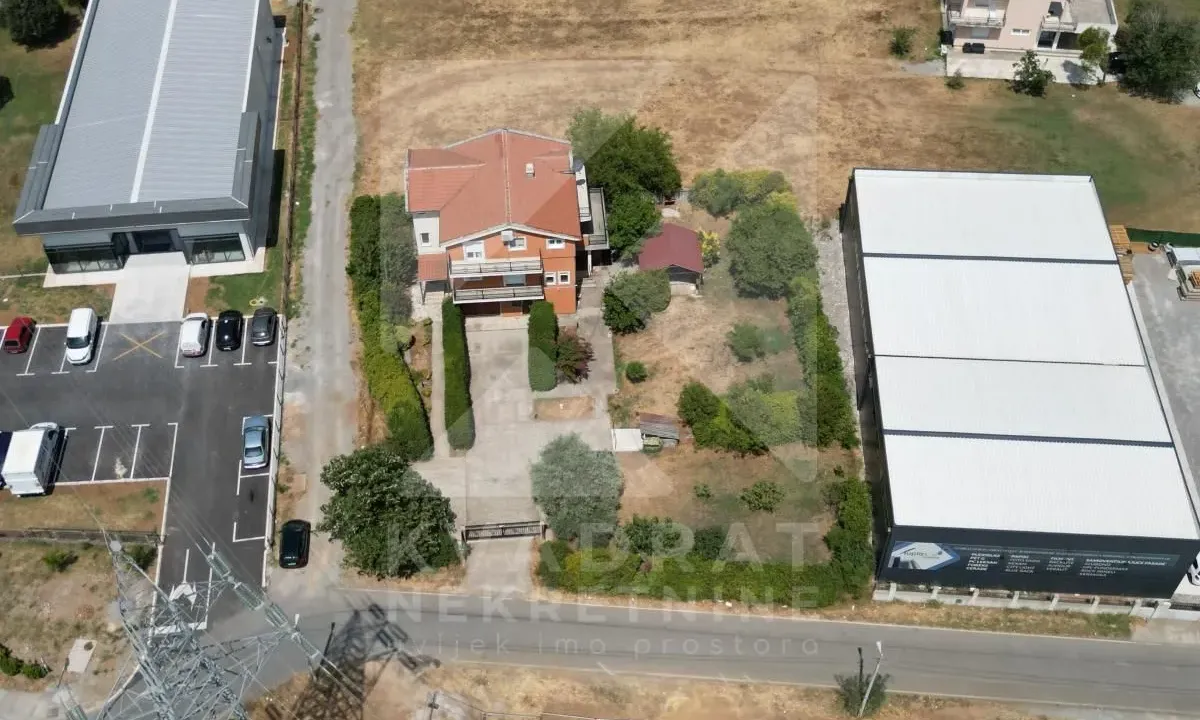 Sale, house, 300m², Donja Gorica, Podgorica
