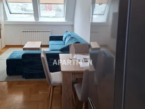 Izdavanje, jednosoban stan, 35m², Lipov Lad, Zvezdara Sve Podlokacije - image 1