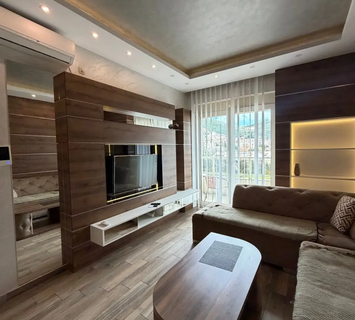 Rent, one bedroom apartment, 45m², Centar, Budva