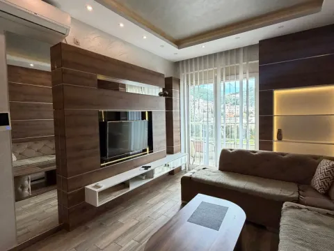 Rent, one bedroom apartment, 45m², Centar, Budva - image 2