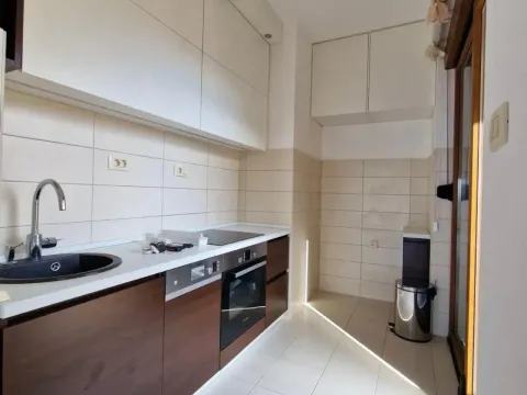 Prodaja, trosoban stan, 152m², Petrovac, Budva - image 8