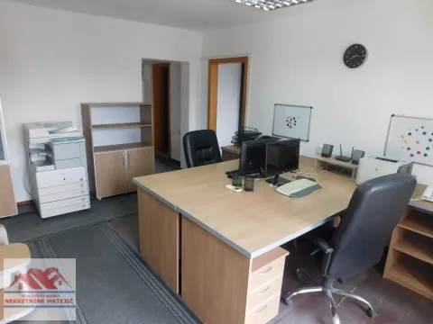 Rent, office space, 74m², Centar, Kragujevac - image 3
