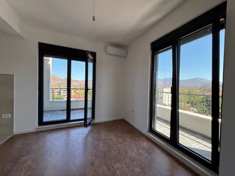 Prodaja, dvosoban stan, 100m², Zagorič, Podgorica - image 2