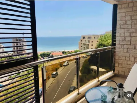 Sale, one bedroom apartment, 45m², Bečići, Budva - image 2