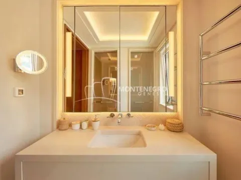Prodaja, trosoban stan, 140m², Porto Montenegro, Tivat - image 4