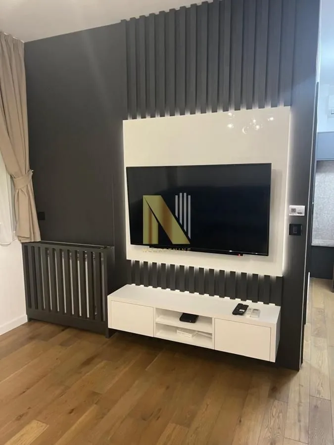 Izdavanje, jednosoban stan, 37m², Stari grad, Novi Sad