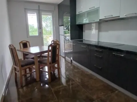 Izdavanje, dvosoban stan, 58m², Vašarište, Jagodina - image 15