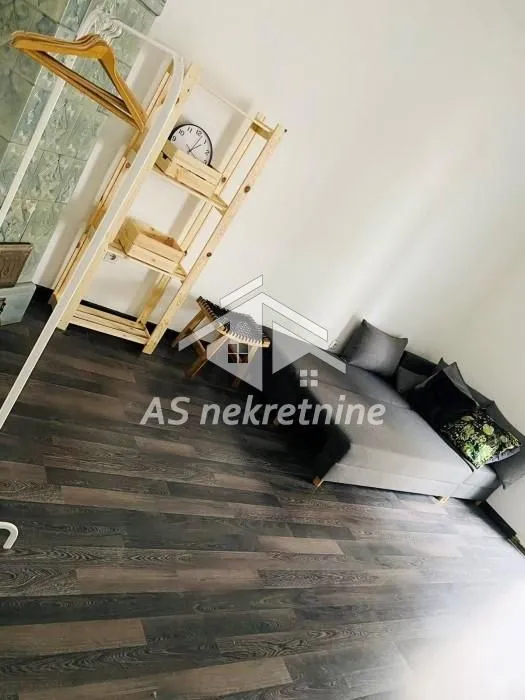 Rent, four bedroom apartment, 120m², Stari Grad, Beograd