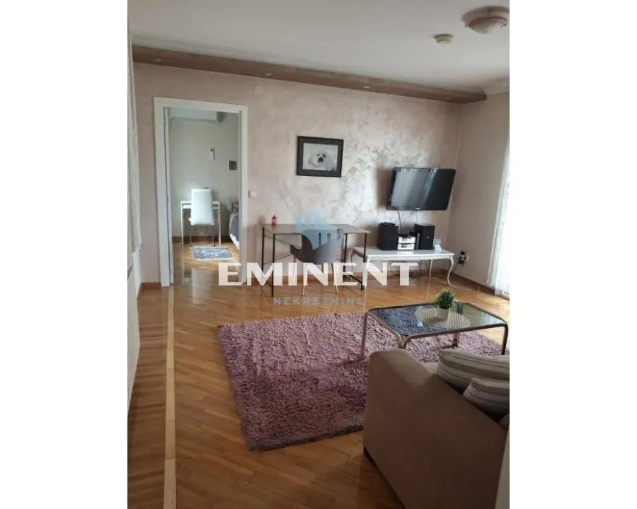Izdavanje, dvosoban stan, 47m², Stari Grad, Beograd