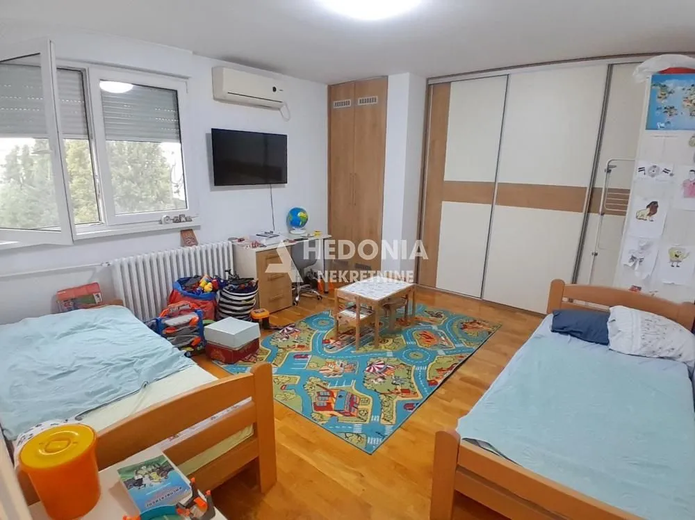 Prodaja, dvosoban stan, 64m², Novi Beograd Blok 1 Fontana, Novi Beograd Sve Podlokacije