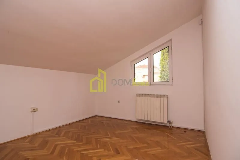 Izdavanje, kuća, 400m², Momišići, Podgorica