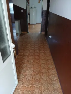 Prodaja, kuća, 135m², Tološi, Podgorica - image 8