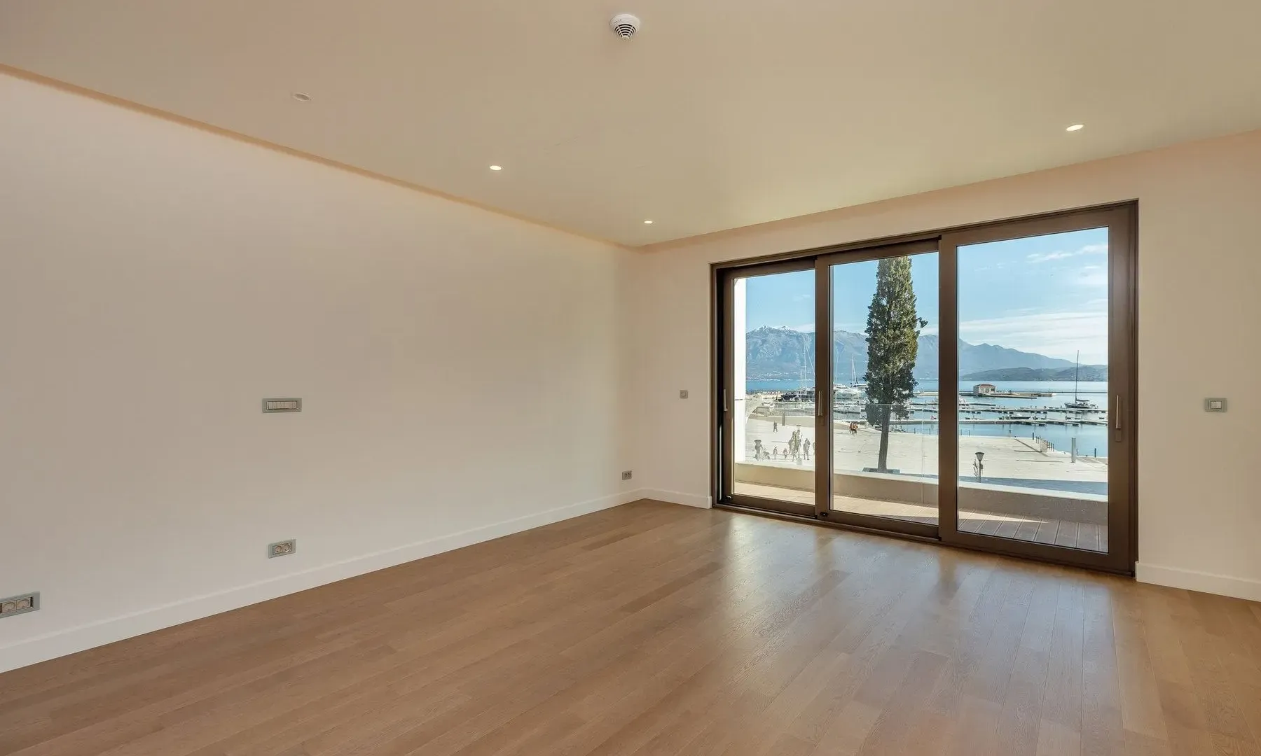 Prodaja, jednosoban stan, 82m², Portonovi, Herceg Novi