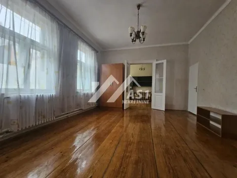 Izdavanje, kuća, 106m², Centar, Novi Sad - image 4