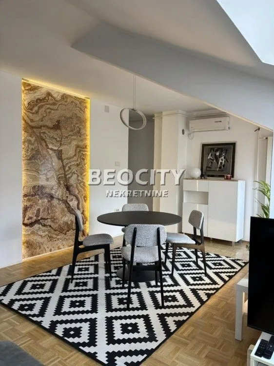 Izdavanje, dvosoban stan, 54m², Centar, Novi Sad