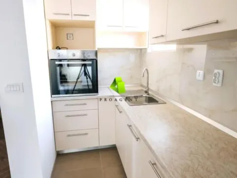 Izdavanje, trosoban stan, 174m², Pantelej, Niš - image 8