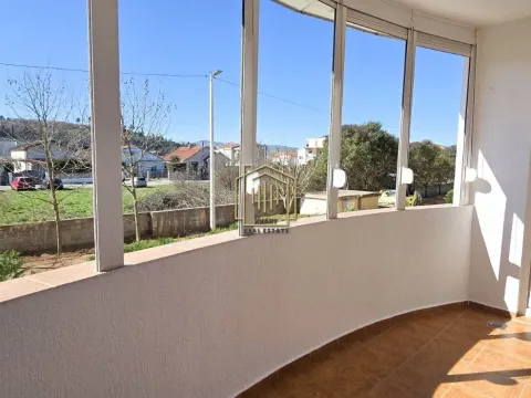 Rent, one bedroom apartment, 63m², Zabjelo, Podgorica - image 9