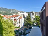 Izdavanje, dvosoban stan, 50m², Budva, Crna Gora - image 7