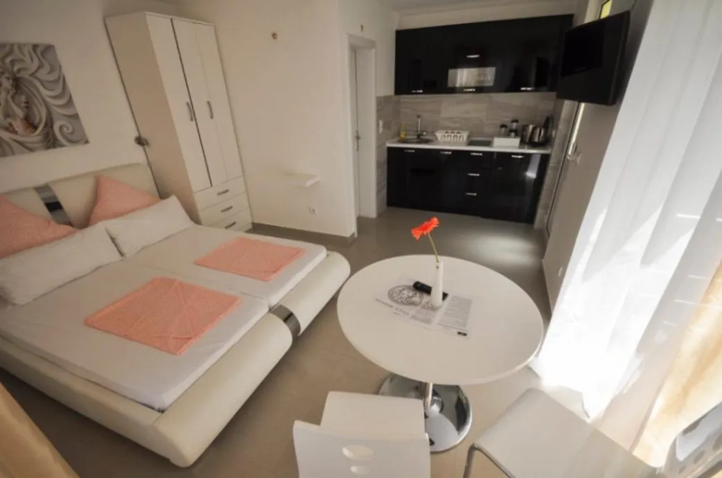 Prodaja, kuća, 450m², Bar, Crna Gora