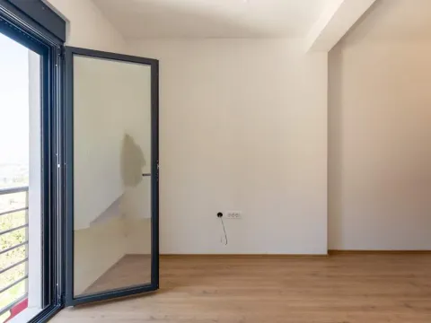 Sale, house, 160m², Škaljari, Kotor - image 11