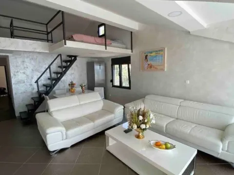 Stan in Sveti Stefan