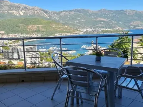 Sale, one bedroom apartment, 69m², Centar, Budva - image 1