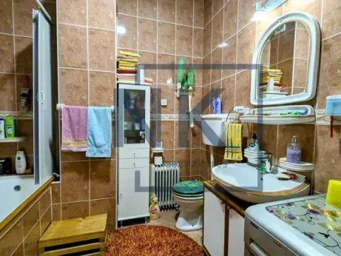 Prodaja, kuća, 240m², Zagorič, Podgorica - image 18