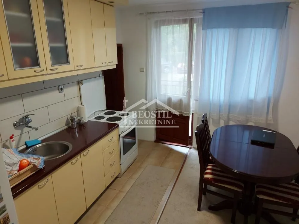 Prodaja, kuća, 259m², Krnjaca, Palilula Sve Podlokacije