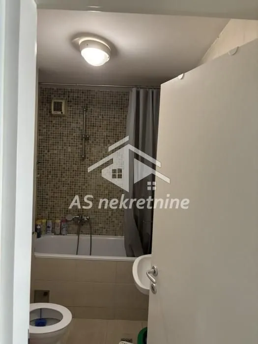 Izdavanje, stan, 42m², Novi Beograd Blok 72, Novi Beograd Sve Podlokacije